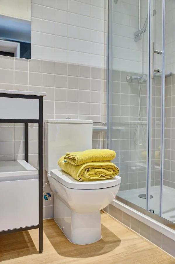 Estudios Y Habitaciones Modernas En Pamplona, Sk 0*, Pamplona Spain